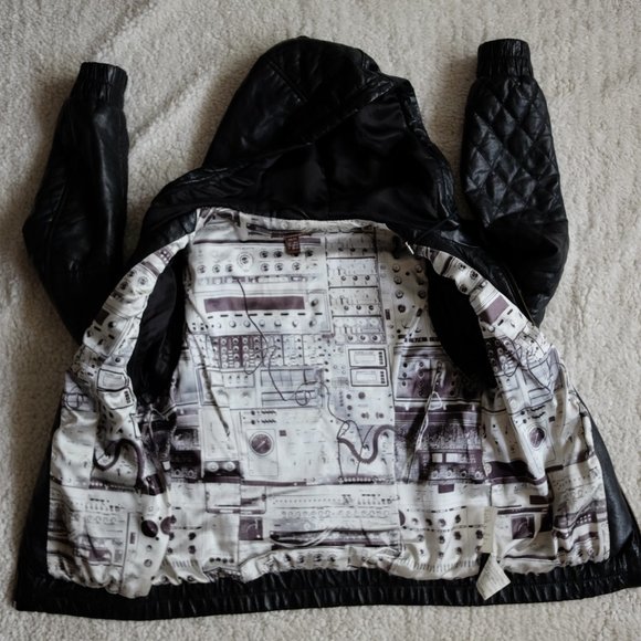 Danier Black Leather Bomber Jacket with Thinsulate - Picture 3 of 9